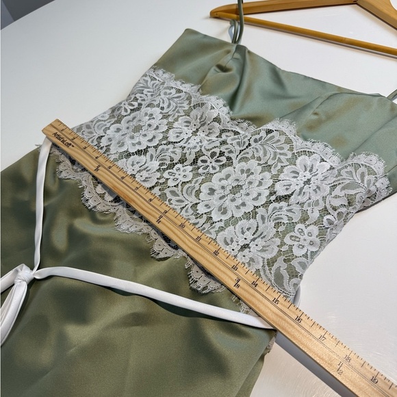 After Six Green Midi Dress - Picture 6 of 7